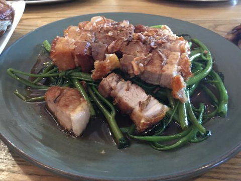 Green Peppercorn - St Kilda Accommodation 0