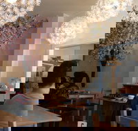 Holly's Cafe - St Kilda Accommodation