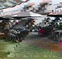 Pig Face Seafood Takeaway - St Kilda Accommodation