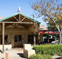 Russell Tavern - St Kilda Accommodation