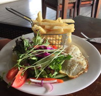 The Highlander Tavern - St Kilda Accommodation