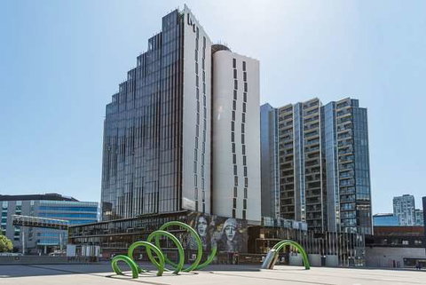 Peppers Docklands - St Kilda Accommodation 0