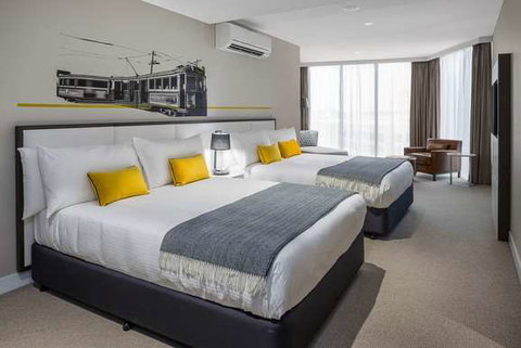 Peppers Docklands - St Kilda Accommodation 4