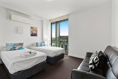 Docklands Private Collection - St Kilda Accommodation 14