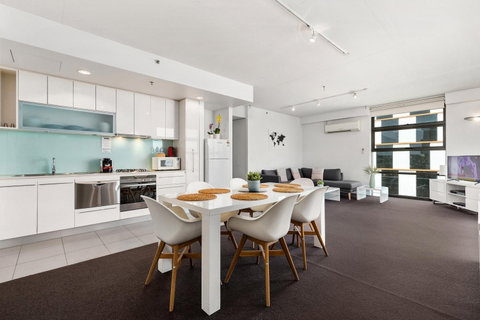 Docklands Private Collection - St Kilda Accommodation 15