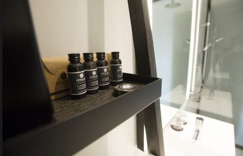 Little National Hotel - St Kilda Accommodation 5