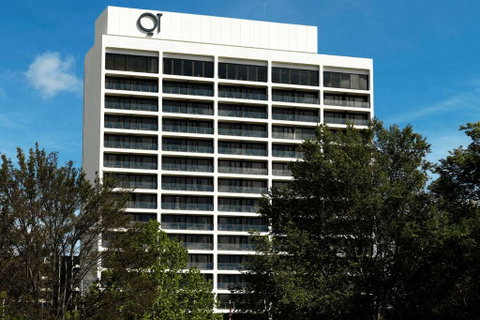 QT Canberra - St Kilda Accommodation 0