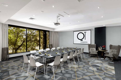 QT Canberra - St Kilda Accommodation 8