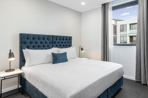 Meriton Suites Sydney Airport - St Kilda Accommodation 11