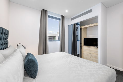 Meriton Suites Sydney Airport - St Kilda Accommodation 12