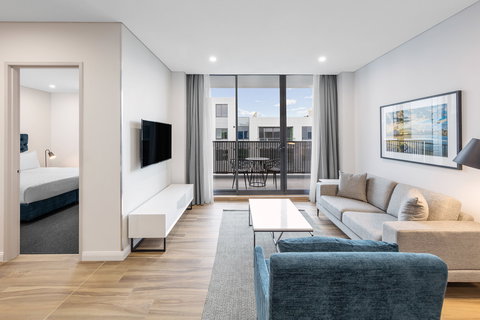 Meriton Suites Sydney Airport - St Kilda Accommodation 13