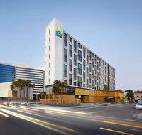 Holiday Inn Express Sydney Airport - St Kilda Accommodation