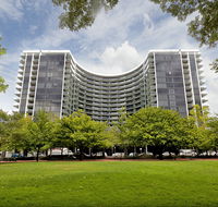 Astra Canberra Manhattan - St Kilda Accommodation