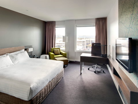 Pullman Adelaide - St Kilda Accommodation 7