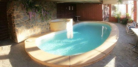 Granada Motor Inn Adelaide - St Kilda Accommodation 0