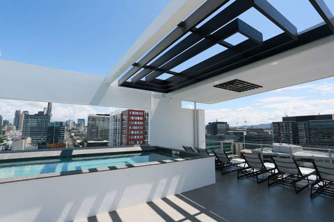 Alex Perry Hotel And Apartments - St Kilda Accommodation 17