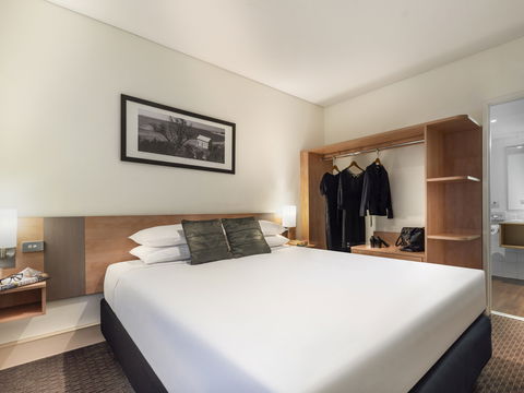Ibis Hotel - St Kilda Accommodation 6