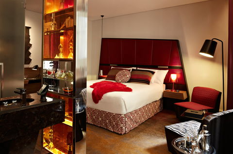 QT Sydney - St Kilda Accommodation 8