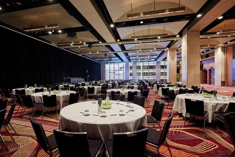 Hilton Sydney - St Kilda Accommodation 10