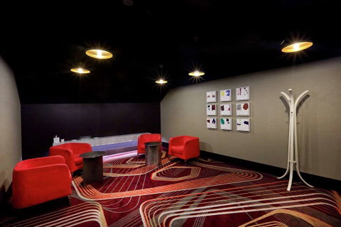 Hilton Sydney - St Kilda Accommodation 11