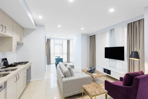 Meriton Suites Pitt Street - St Kilda Accommodation 8