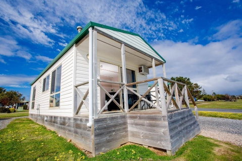 Discovery Parks Devonport - St Kilda Accommodation 1
