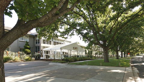 Forrest Hotel & Apartments - St Kilda Accommodation 0