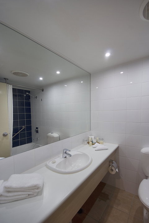Outback Hotel & Lodge - St Kilda Accommodation 3