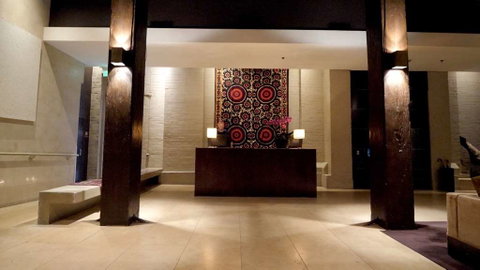Establishment Hotel - St Kilda Accommodation 4