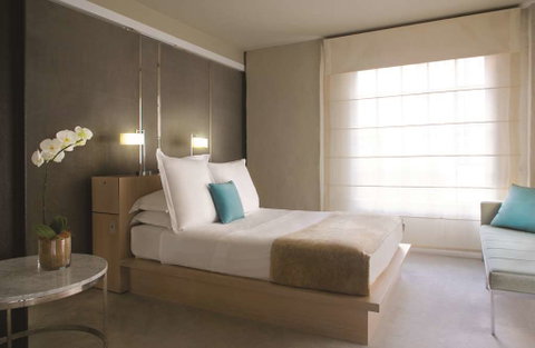 Establishment Hotel - St Kilda Accommodation 6