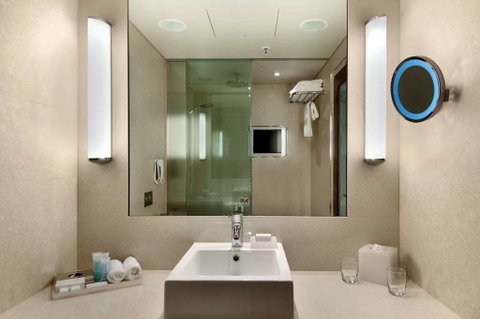 Hilton Sydney - St Kilda Accommodation 6