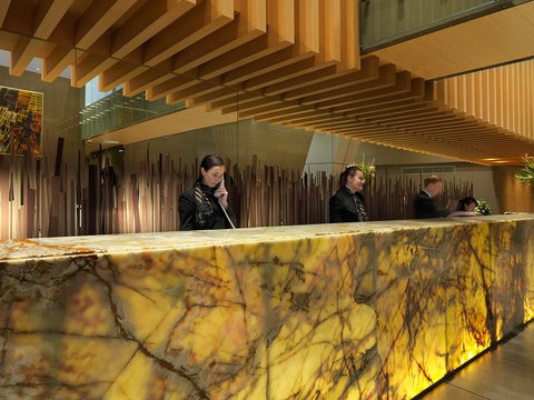 Meriton Suites World Tower - St Kilda Accommodation 1