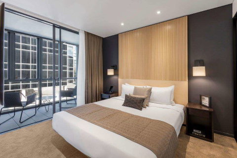 SKYE Suites Sydney - St Kilda Accommodation 3