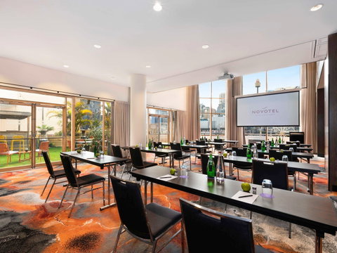 Novotel Sydney on Darling Harbour - St Kilda Accommodation 7