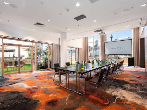 Novotel Sydney on Darling Harbour - St Kilda Accommodation 9