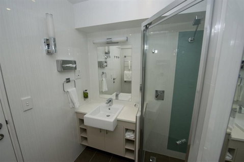 Hyde Park Inn - St Kilda Accommodation 6