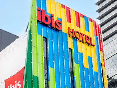 Ibis Sydney Barangaroo - St Kilda Accommodation 1