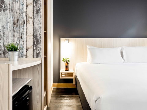 Ibis Sydney Barangaroo - St Kilda Accommodation 6