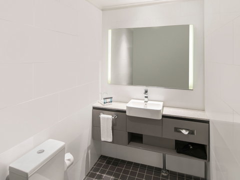 Mercure Sydney Wynyard - St Kilda Accommodation 13