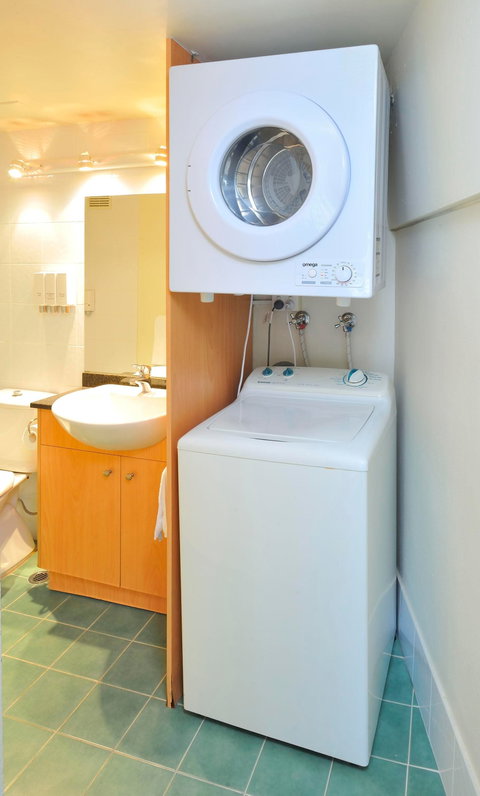 Metro Apartments on Darling Harbour - St Kilda Accommodation 12