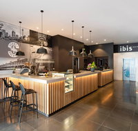 Hotel Ibis World Square - St Kilda Accommodation