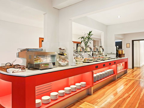 Hotel Ibis World Square - St Kilda Accommodation 8