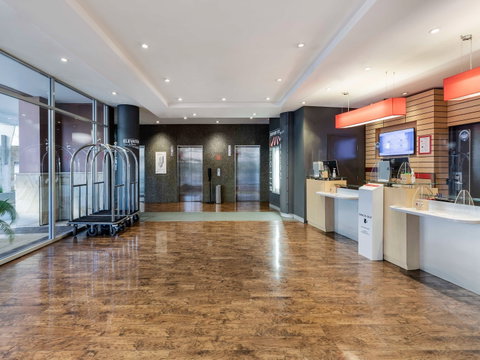 Ibis Sydney Darling Harbour - St Kilda Accommodation 12