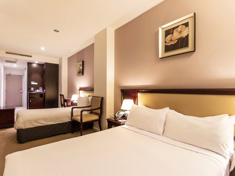 BreakFree on Clarence - St Kilda Accommodation 1