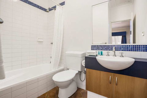 Karratha Central Apartments - St Kilda Accommodation 6