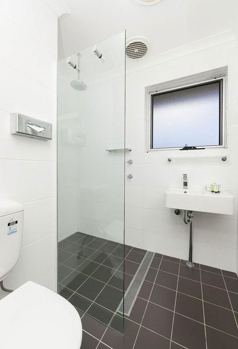 Forrest Hotel & Apartments - St Kilda Accommodation 5