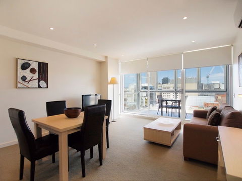 IStay Precinct - St Kilda Accommodation 2