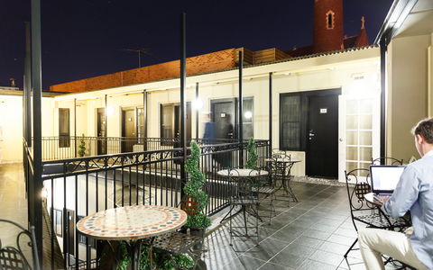 Airport Hotel Sydney - St Kilda Accommodation 0