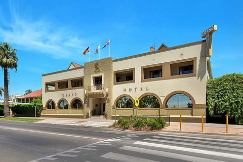 Quality Hotel Mildura Grand - St Kilda Accommodation 0