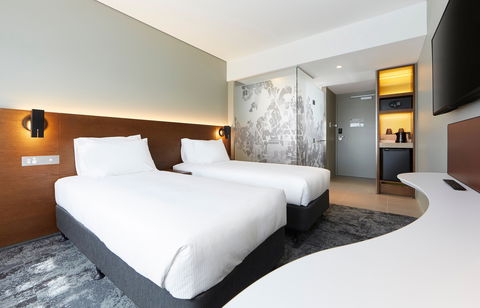 Holiday Inn Express Newcastle - St Kilda Accommodation 7